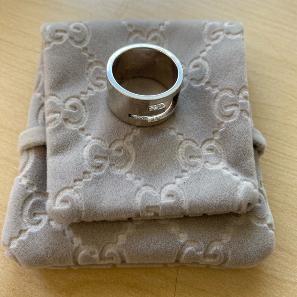 100% AUTHENTIC GUCCI SILVER STERLING RING SIZE 5 1/2 - Picture 9 of 9